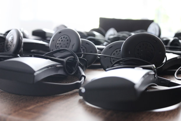 翻译耳机图片下载