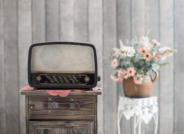 仿古复古的广播图片下载