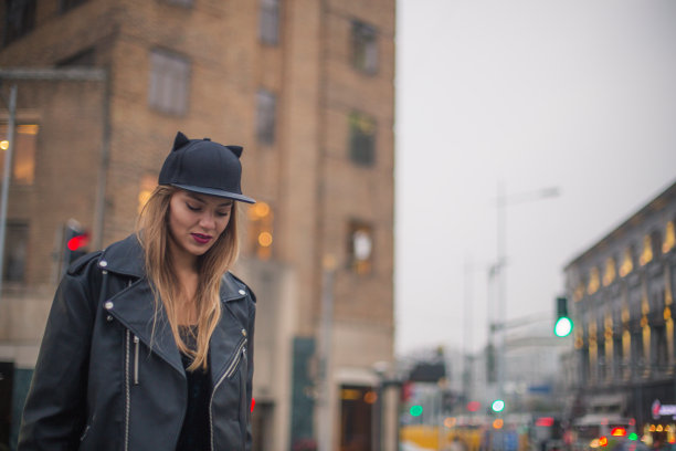 金发女孩图片下载