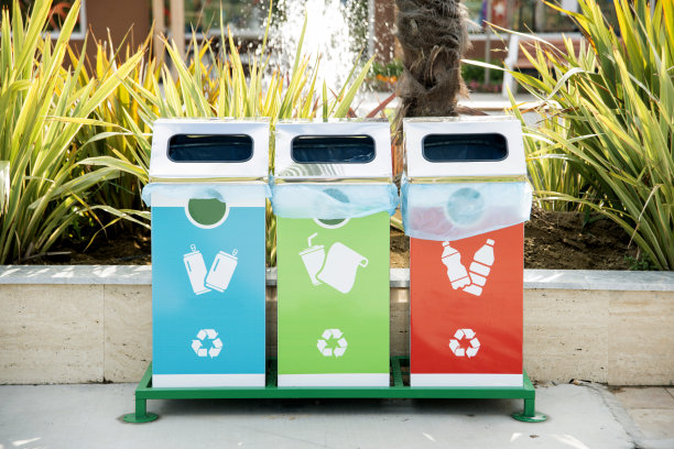 回收垃圾箱图片下载