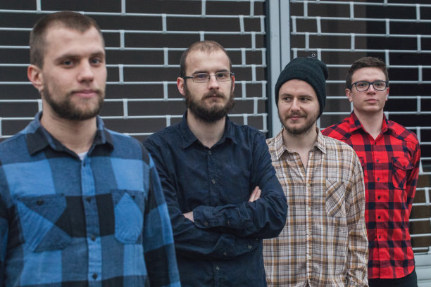 一群有趣的朋友图片下载