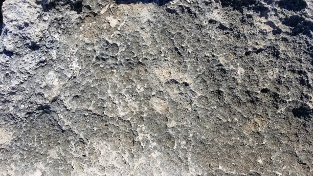 马略卡湾石头背景的详细拍摄图片下载