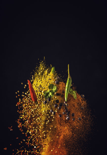 用辣椒和胡椒粒混合食物爆炸图片下载