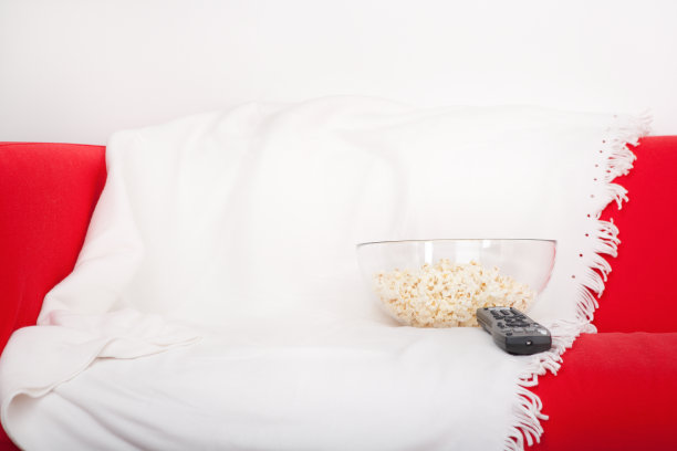 放松看电视时间图片下载