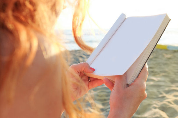 女人读的书图片下载