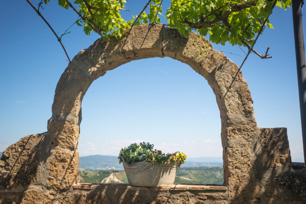 意大利巴诺乔的Civita全景素材图片