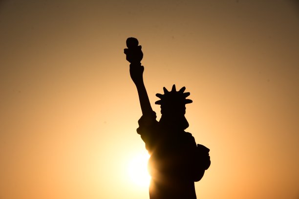 自由女神像-剪影图片下载