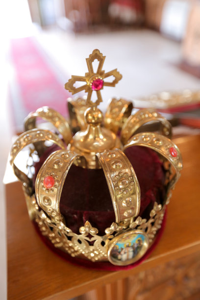 正统的宗教皇冠图片下载