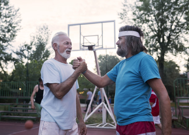 社会的老年人图片下载