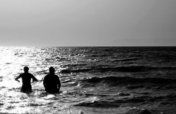 日落洗澡图片下载