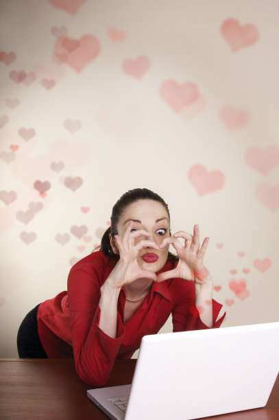 网络的爱图片下载