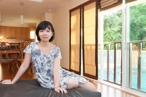 亚洲女性图片下载