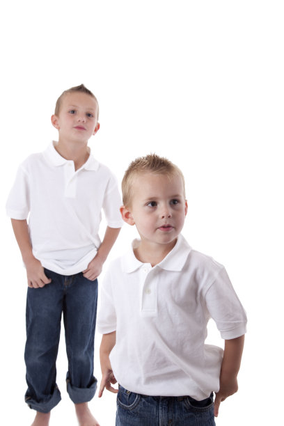 两个兄弟图片下载