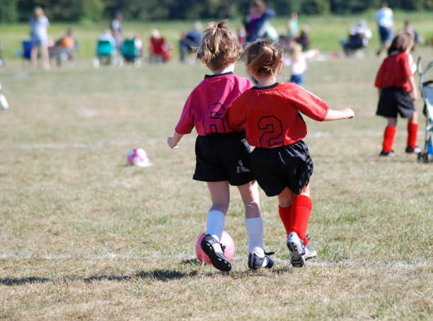 去拿足球图片下载