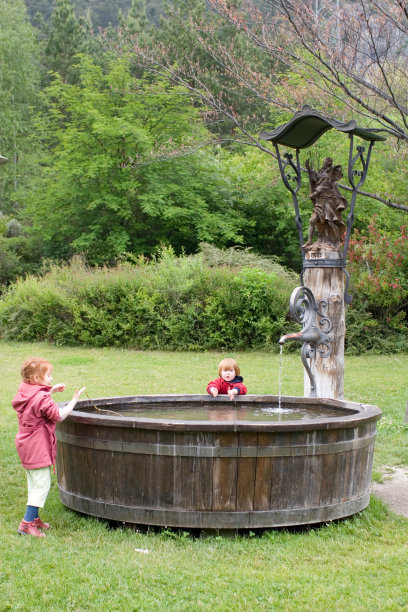 在户外尽情享受图片下载