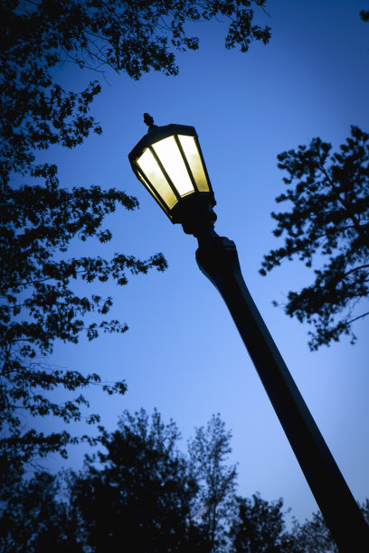 老式灯柱图片下载