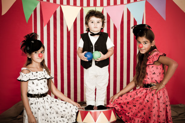 可爱的马戏团表演图片下载