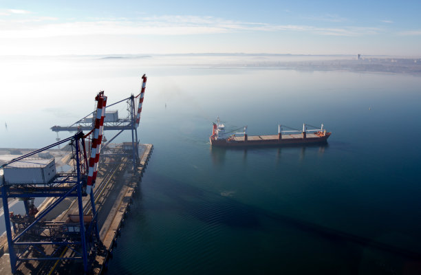 从上面港口图片下载