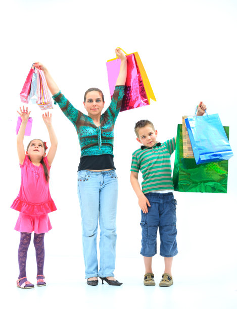 家人一起购物图片下载