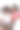 非裔美国母亲女儿在沙发上看书图片下载