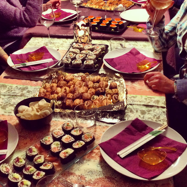 吃寿司图片下载