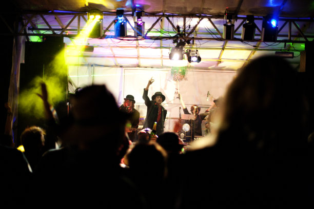 晚上的音乐节图片下载