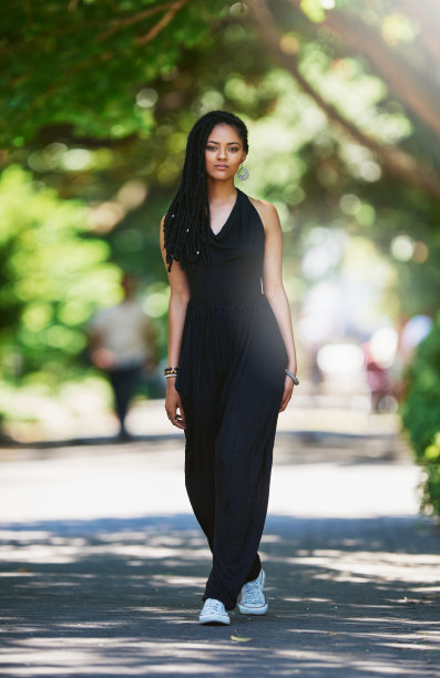 她让这个世界变得更时尚图片下载