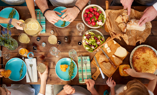 餐桌桌椅图片素材ID：152687560