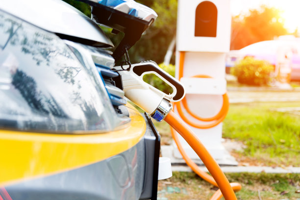 电动汽车充电点素材图片