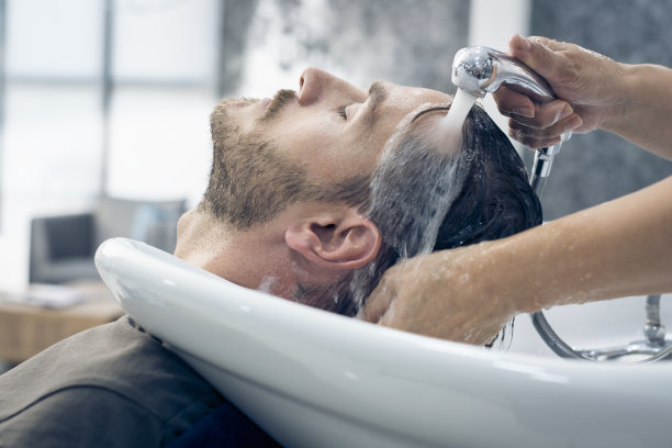 在理发师图片下载