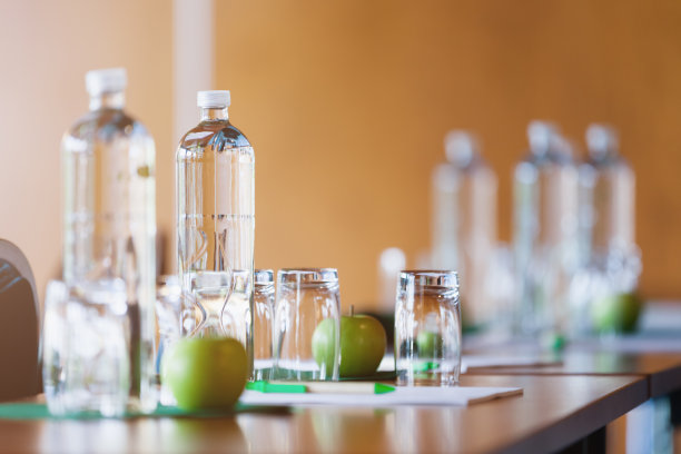 会议室、桌子准备及研讨会室图片下载