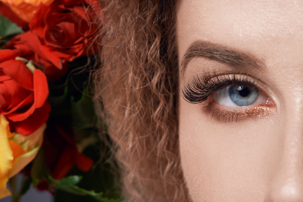 蓝眼睛带妆图片下载