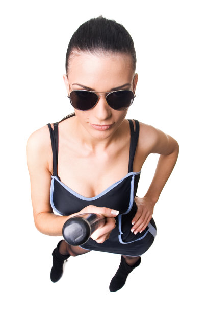 身着警察制服的女孩图片下载