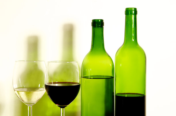 夏天的酒图片下载