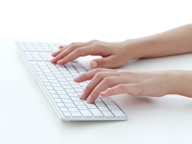 敲击键盘。图片下载