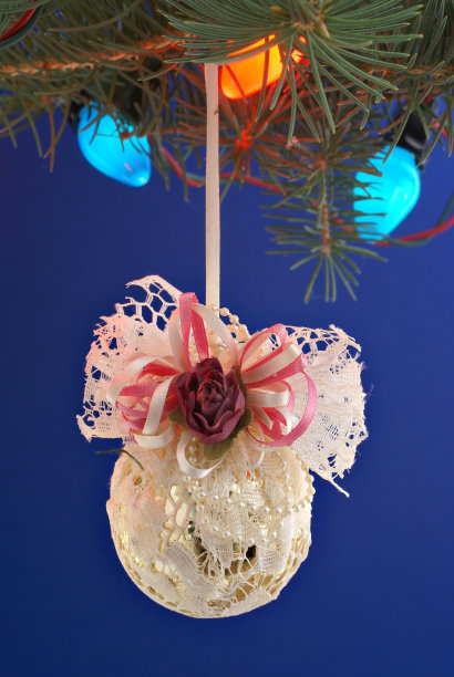 悬挂式圣诞树装饰品图片下载