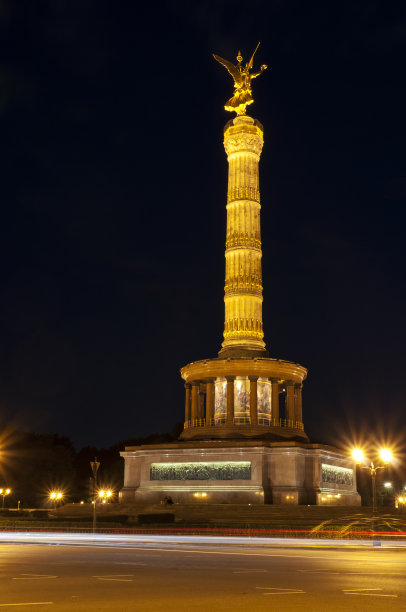 柏林胜利纪念柱之夜图片下载