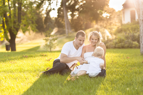 等待你的诞生图片下载