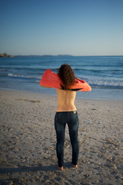 在海滩上图片下载