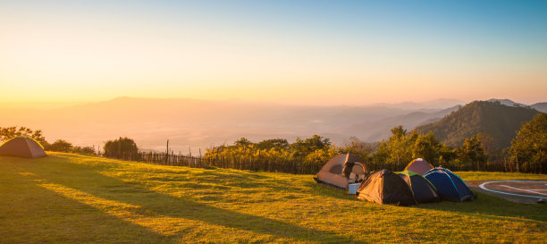 露营点的全景图片下载