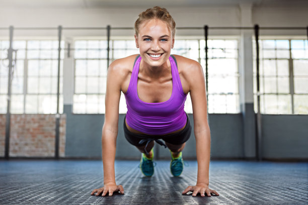 去做一些让你汗流浃背的事情图片下载