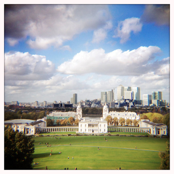 伦敦的格林威治，码头区的摩天大楼图片下载