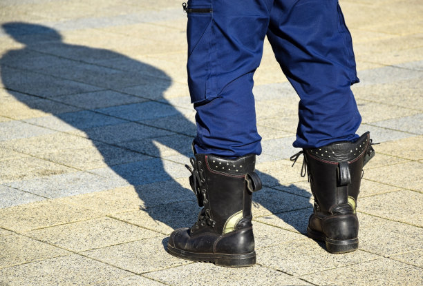 消防员站在博尔格图片下载