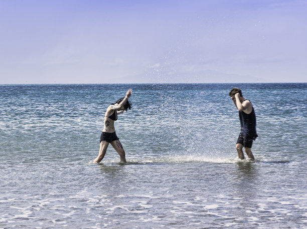 年轻人图片下载