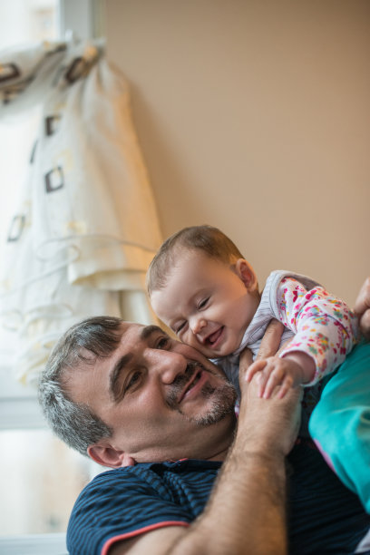 父亲和女儿图片下载