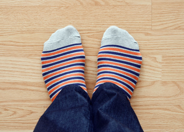 条纹的袜子图片下载