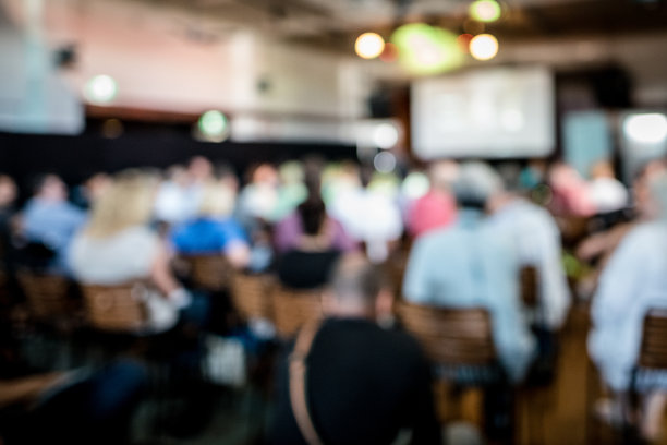 完整的演讲图片下载