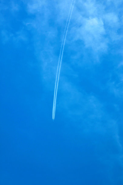 白色的大积云图片下载