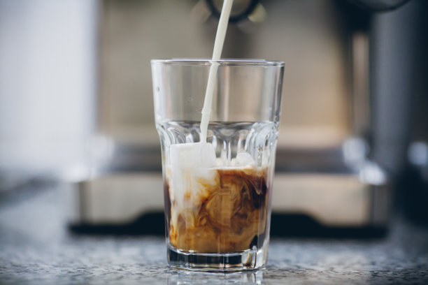 高杯冰咖啡素材图片