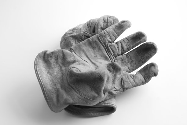 戴手套03图片下载